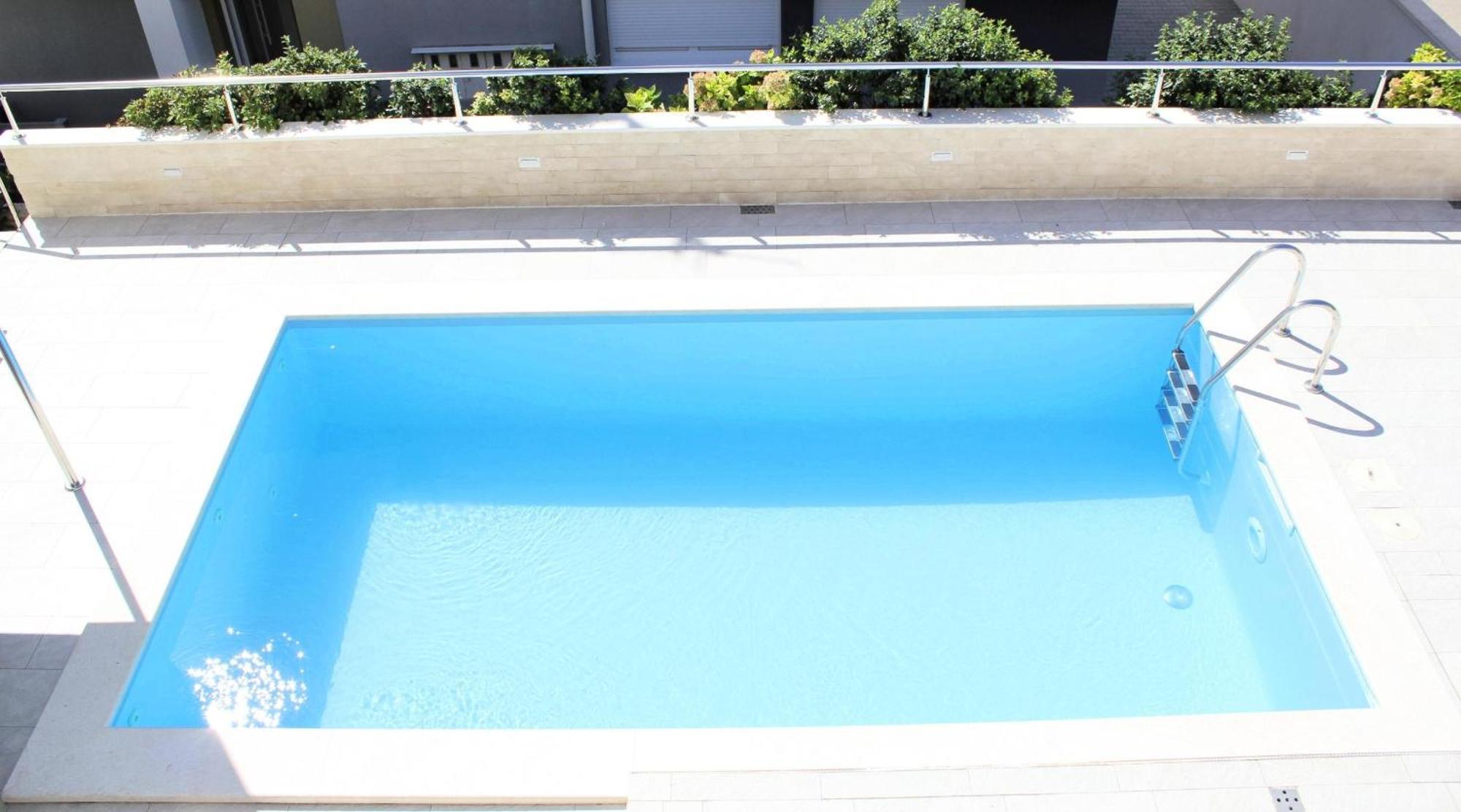 Villa Lumada Pool Apartments 诺瓦利娅 外观 照片